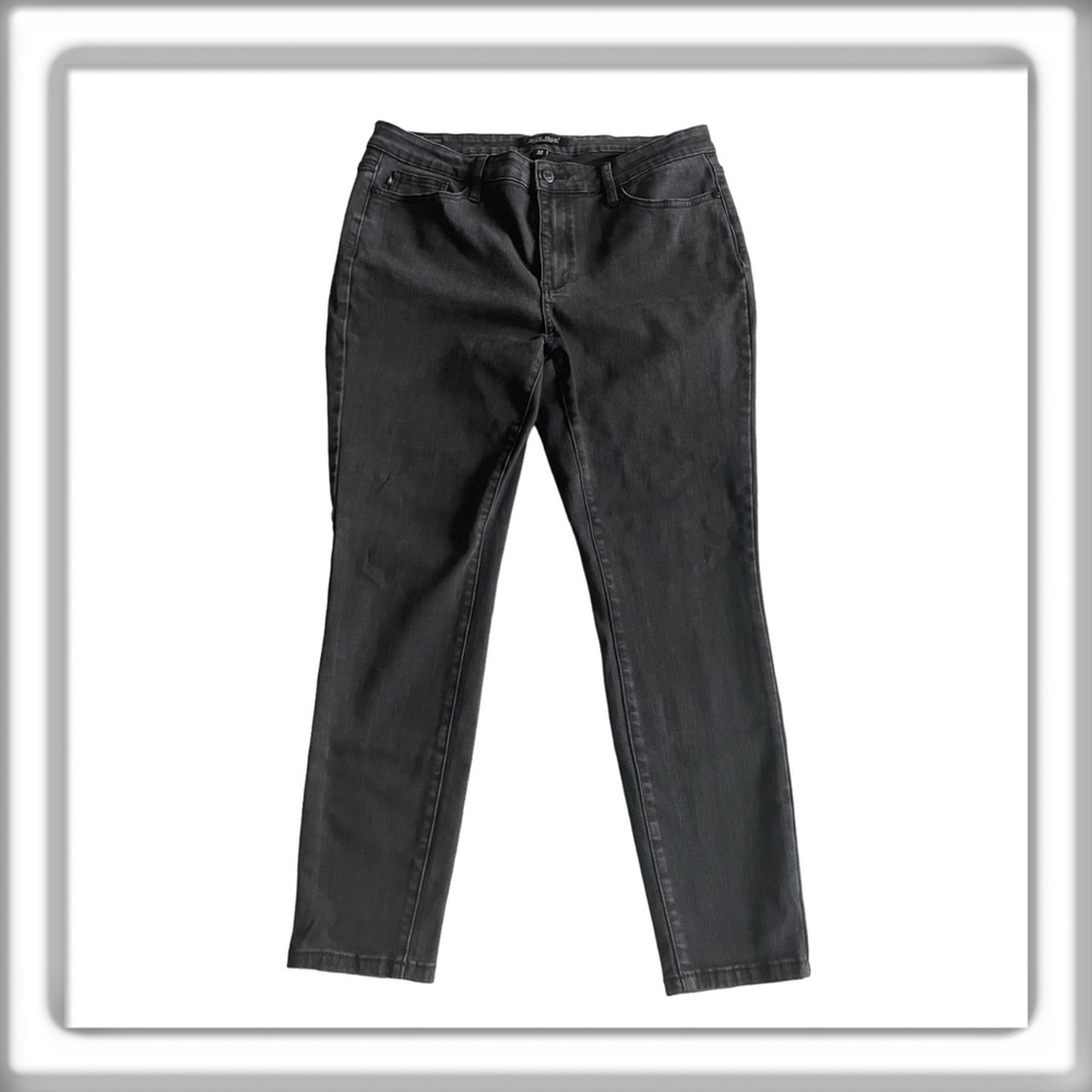 Judy Blue Women's Washed Black Straight Leg Jeans